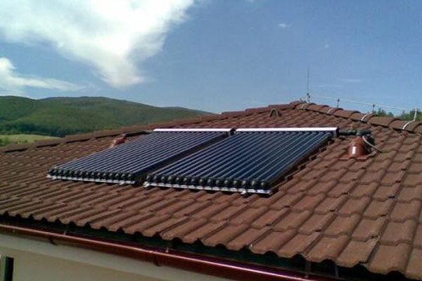 别墅分体太阳能维修